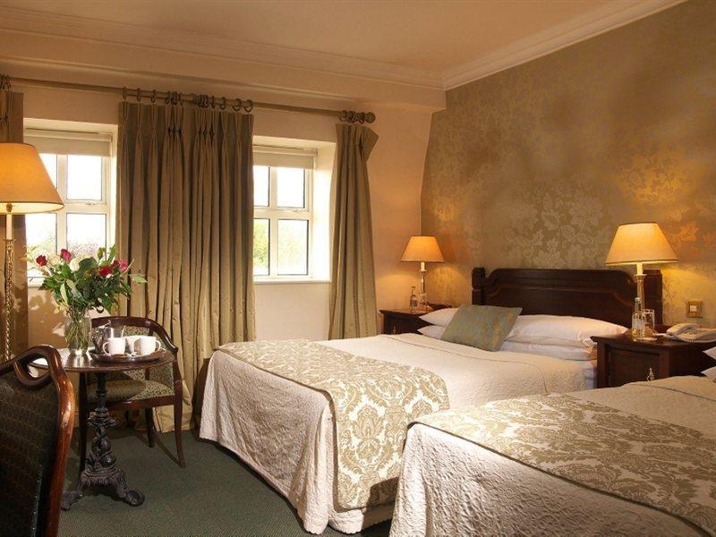 Castle Hotel Macroom Εξωτερικό φωτογραφία